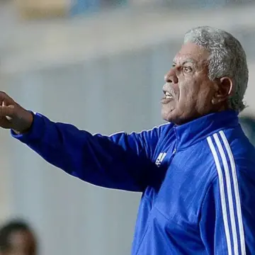 حسن شحاتة يوجه رسالة بشأن الوضع في الزمالك: «نفسي أعرف إيه بيحصل»